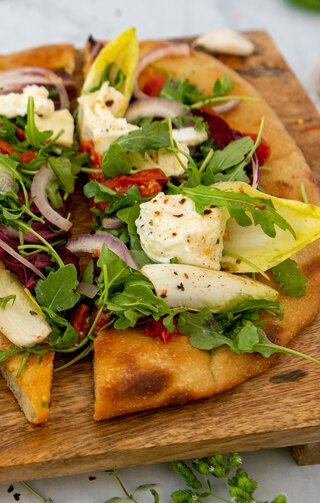 Galbani® Spicy & Sweet Salad Pizza - Lactalis Culinary